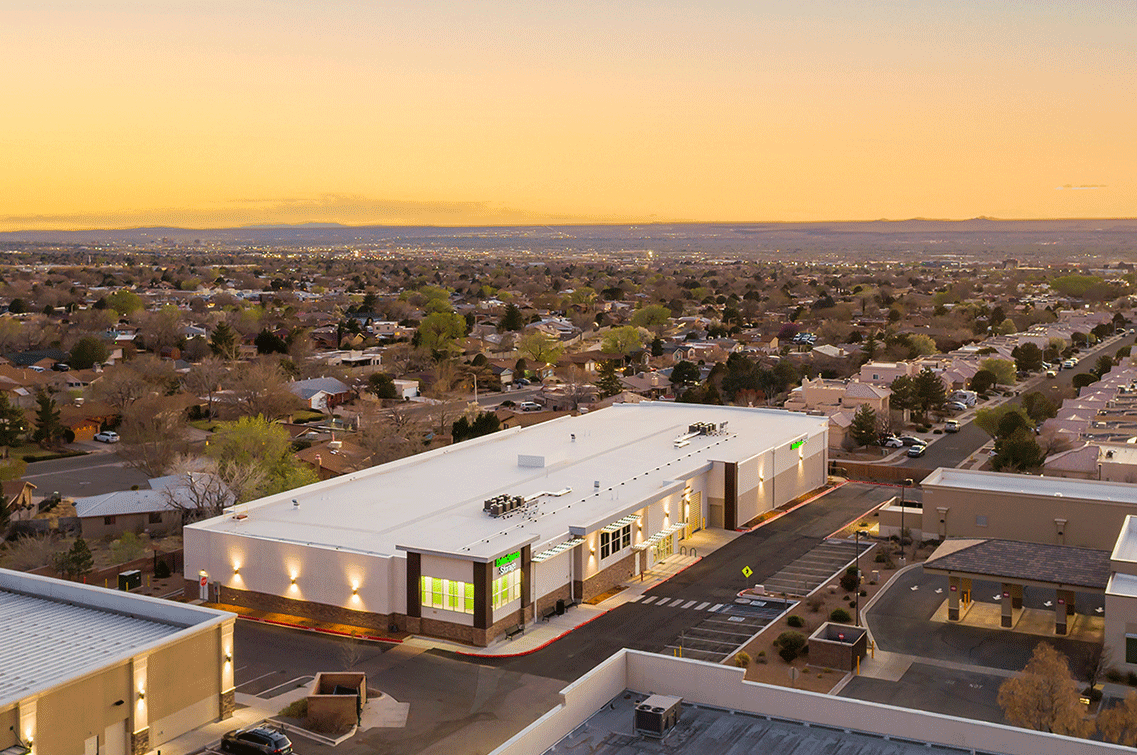 Image{width=1137,height=755,url='https://8488932.fs1.hubspotusercontent-na1.net/hubfs/8488932/ABQ-VenturaGallery-2.png',altText='This is a high aerial shot showing the entire building. The shot is facing west towards the horizon and the sky is orange.',fileId=null}