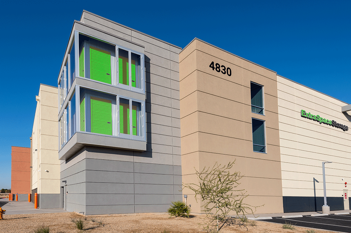 Image{width=1137,height=755,url='https://8488932.fs1.hubspotusercontent-na1.net/hubfs/8488932/LitchfieldGallery-3.png',altText='Corner shot of DXD Capitals self storage facility showing the green storage door facade from Extra Space Storage.',fileId=null}