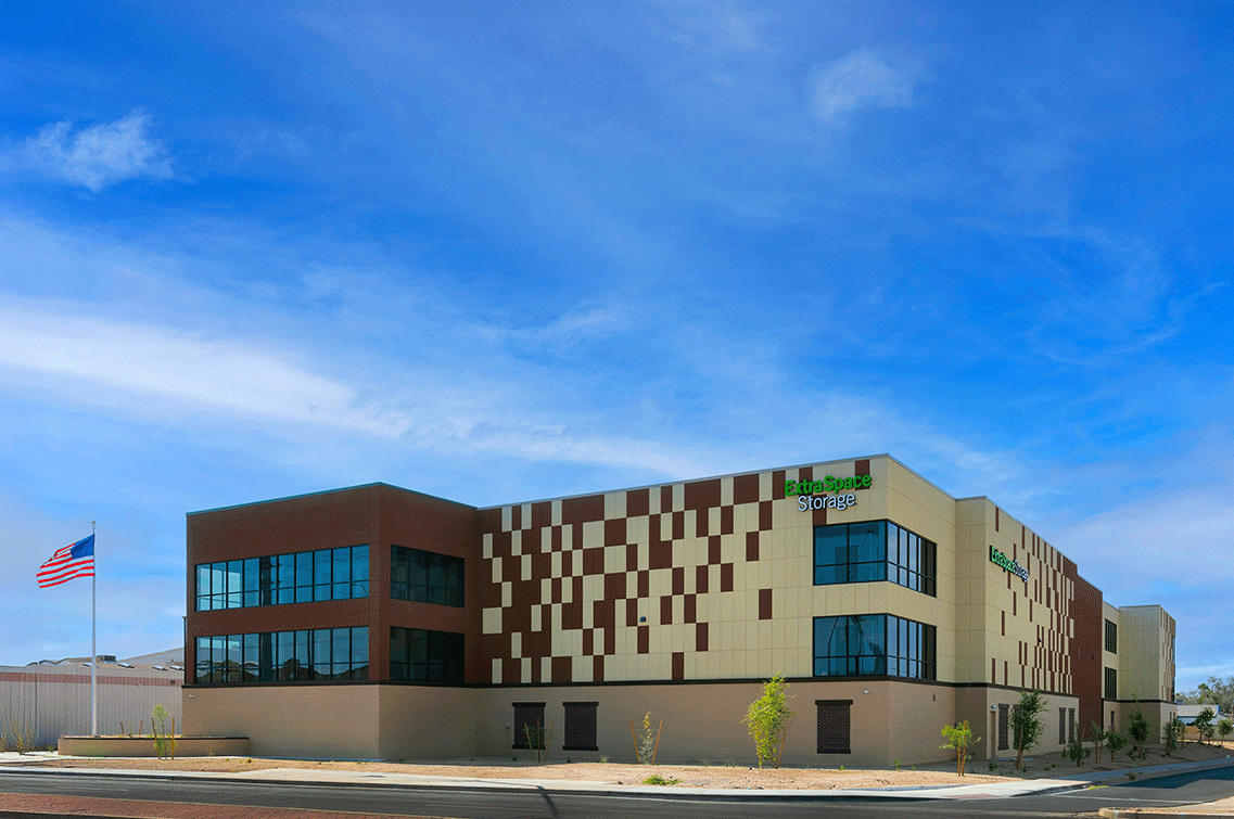 Image{width=1137,height=755,url='https://8488932.fs1.hubspotusercontent-na1.net/hubfs/8488932/MesaGallery-1.png',altText='A daylight street-view of the front of DXD Capital's Mesa self storage facility in the Phoenix Metro.',fileId=null}